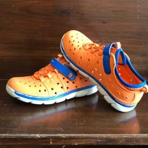 Stride Rite Phibean Sneaker